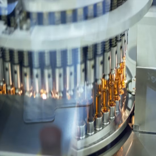 Cefalosporina iniettabile in plastica di vetro piccola fiala di riempimento e sigillatura della macchina fiala Bfs chiusura stampa imballaggio linea di produzione per prodotti farmaceutici